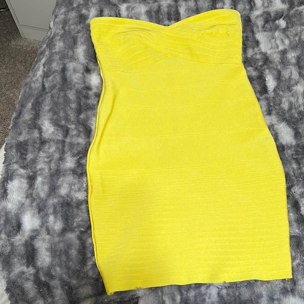 Yellow bodycon dress